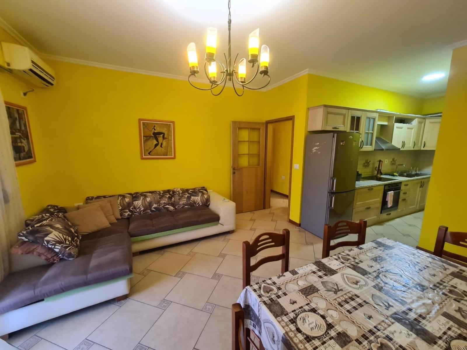 Apartament Center *