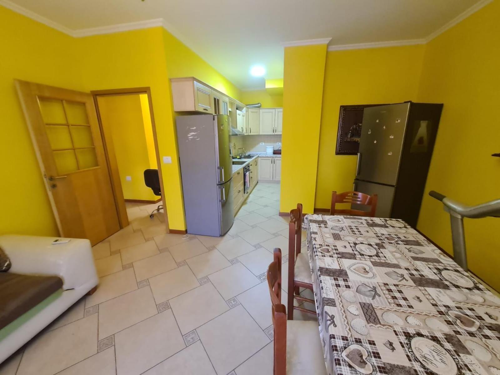 Apartament Center *